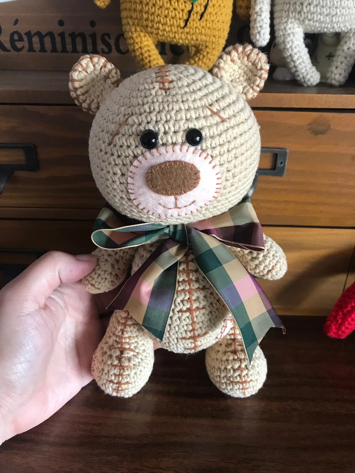Lovely handmade bear doll Crochet toy gift, wool knitted doll birthday gift for children (finished product, non-DIY)